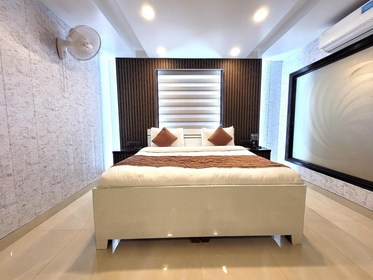 Hotel The Daanish Residency - Karol Bagh Нью-Делі Екстер'єр фото