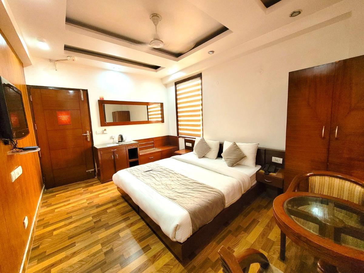 Hotel The Daanish Residency - Karol Bagh Нью-Делі Екстер'єр фото