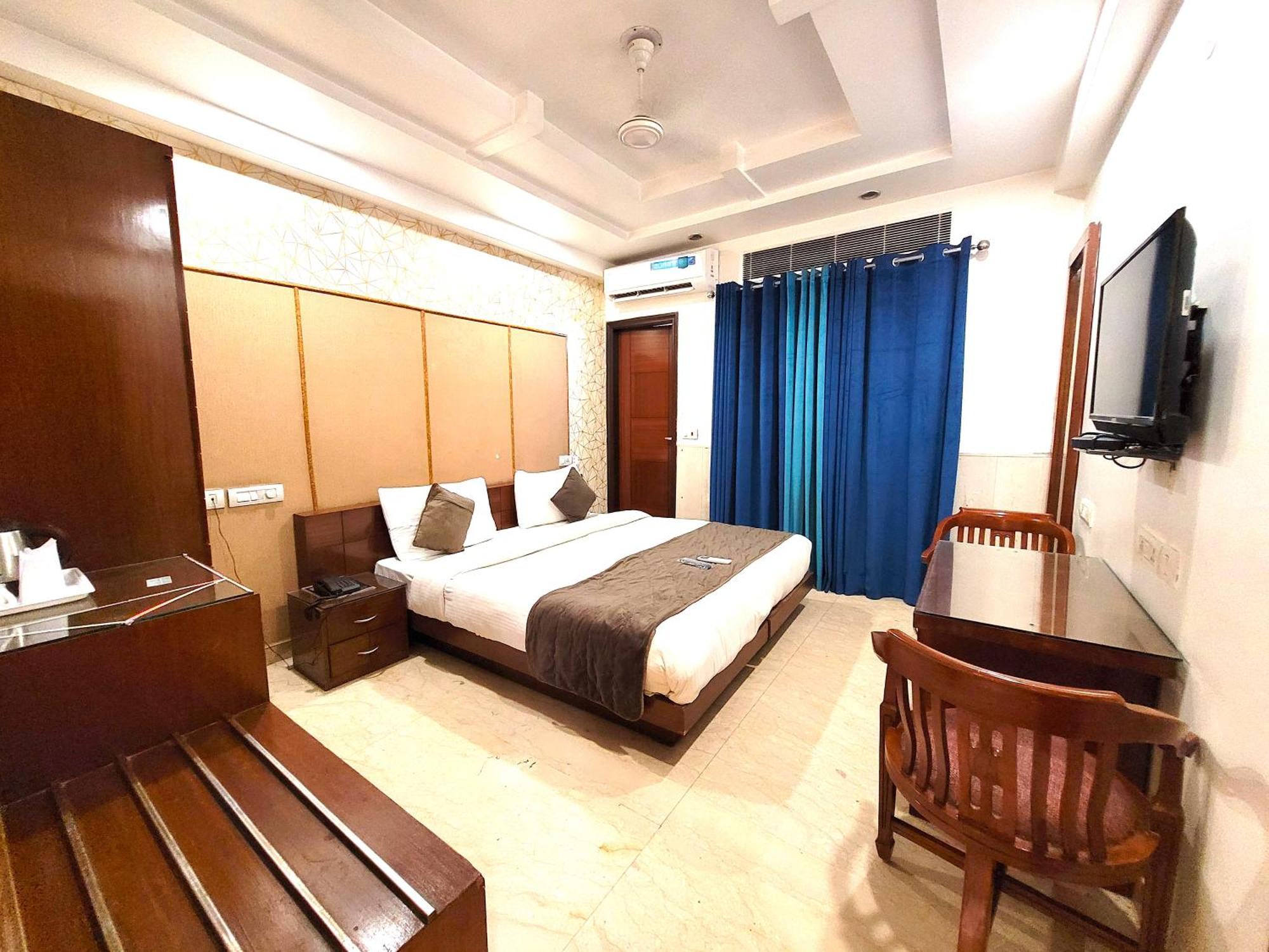 Hotel The Daanish Residency - Karol Bagh Нью-Делі Екстер'єр фото