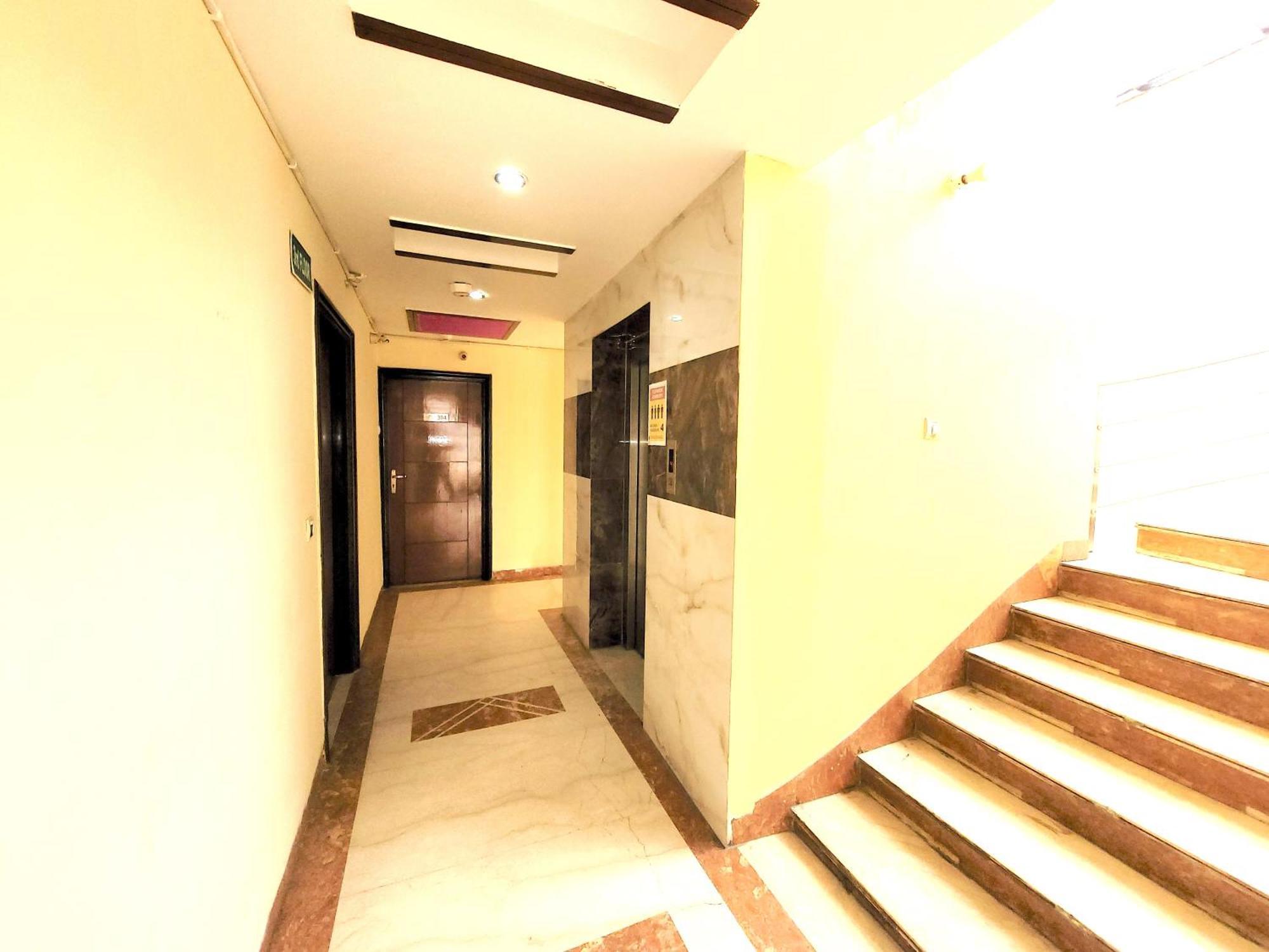 Hotel The Daanish Residency - Karol Bagh Нью-Делі Екстер'єр фото