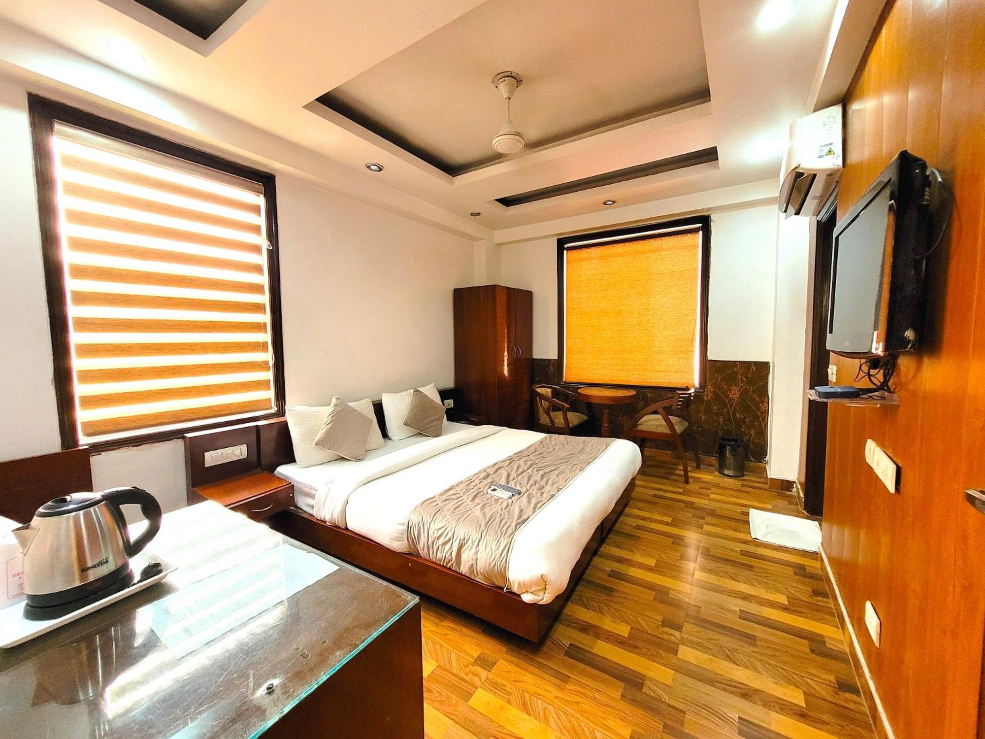 Hotel The Daanish Residency - Karol Bagh Нью-Делі Екстер'єр фото