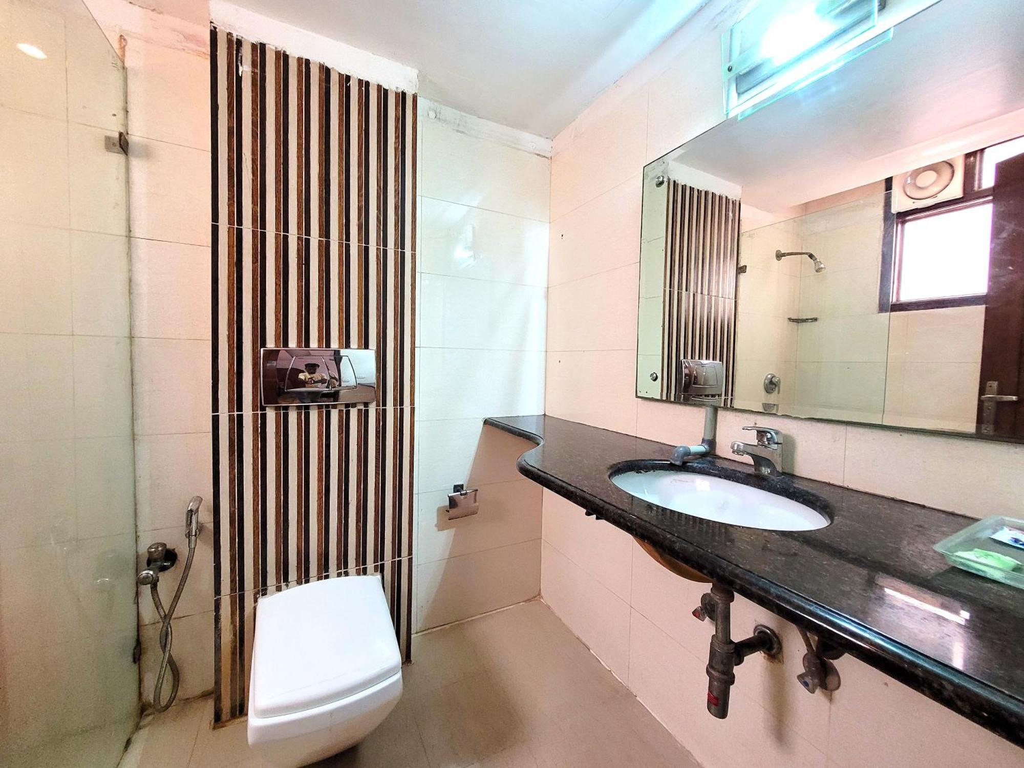 Hotel The Daanish Residency - Karol Bagh Нью-Делі Екстер'єр фото