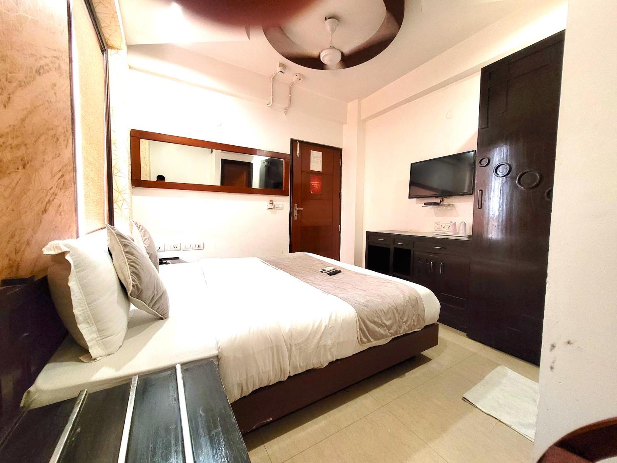 Hotel The Daanish Residency - Karol Bagh Нью-Делі Екстер'єр фото
