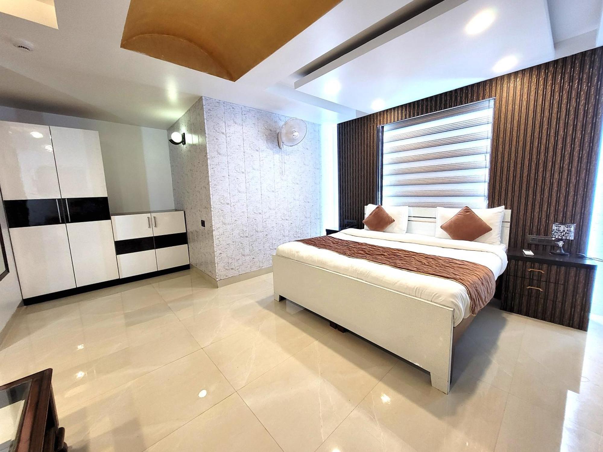 Hotel The Daanish Residency - Karol Bagh Нью-Делі Екстер'єр фото