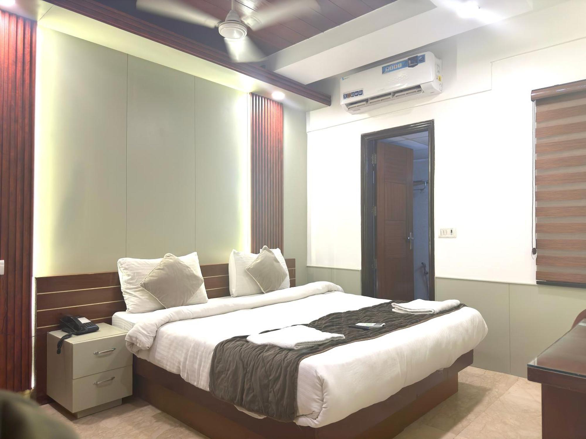 Hotel The Daanish Residency - Karol Bagh Нью-Делі Екстер'єр фото