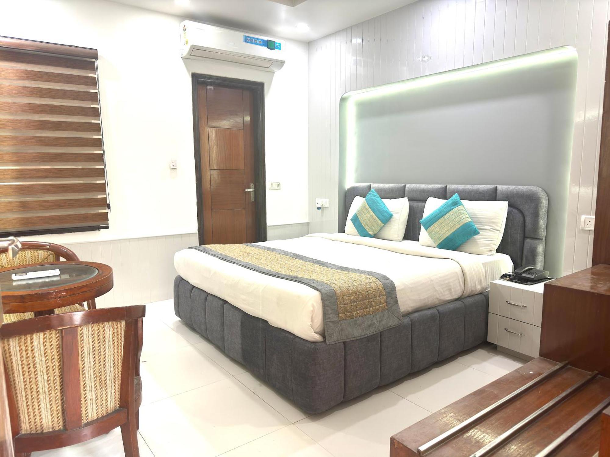 Hotel The Daanish Residency - Karol Bagh Нью-Делі Екстер'єр фото